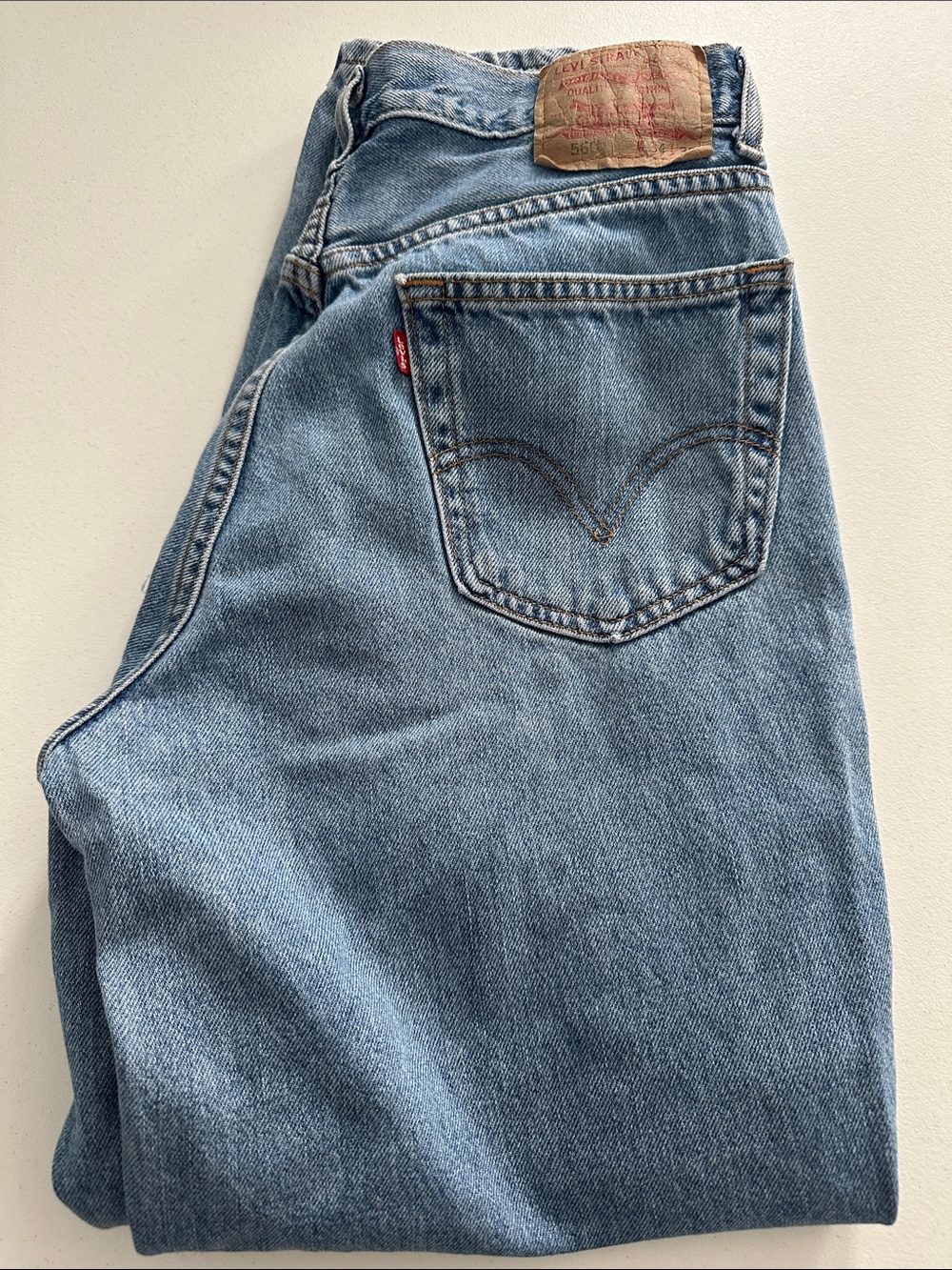 Levi's 560 Comfort Fit Jeans Men Blue Denim Zip Fly Straight Leg Classic - 34X32